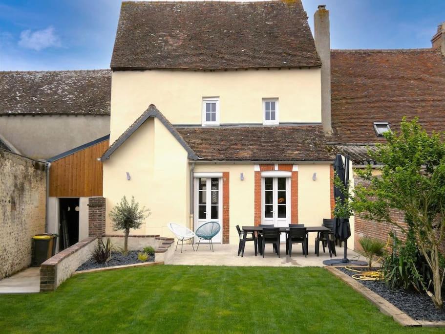 Gite L'Echappee Belle Brezolles Exterior foto
