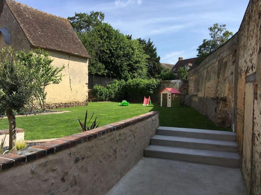 Gite L'Echappee Belle Brezolles Exterior foto